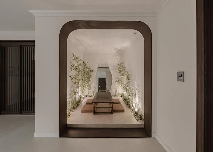 Yang Apartment