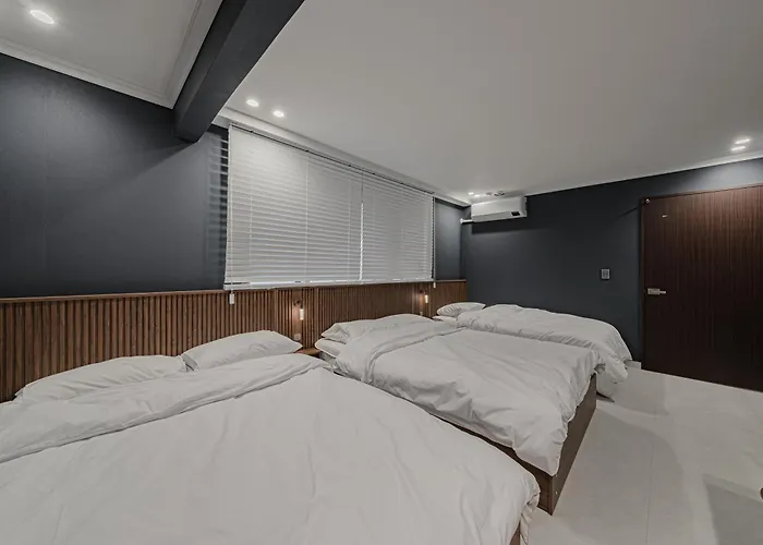 Yang Apartment *