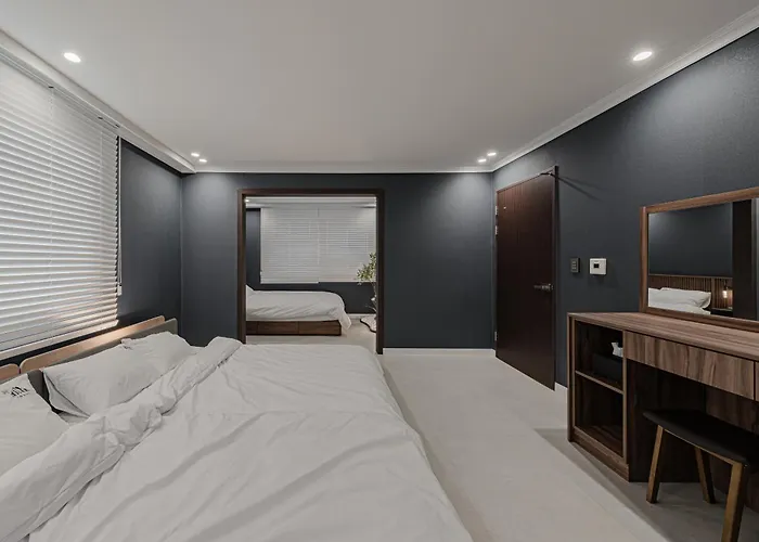 Yang Apartment
