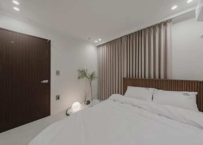 Yang Apartment