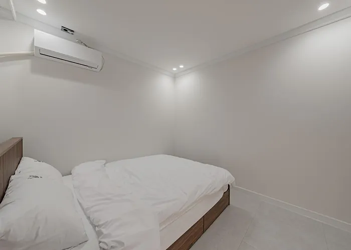 Yang Apartment Seoul